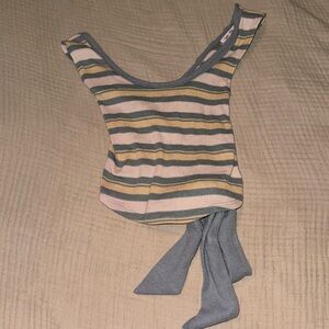 FREE PEOPLE XS OPEN BACK CROP TOP